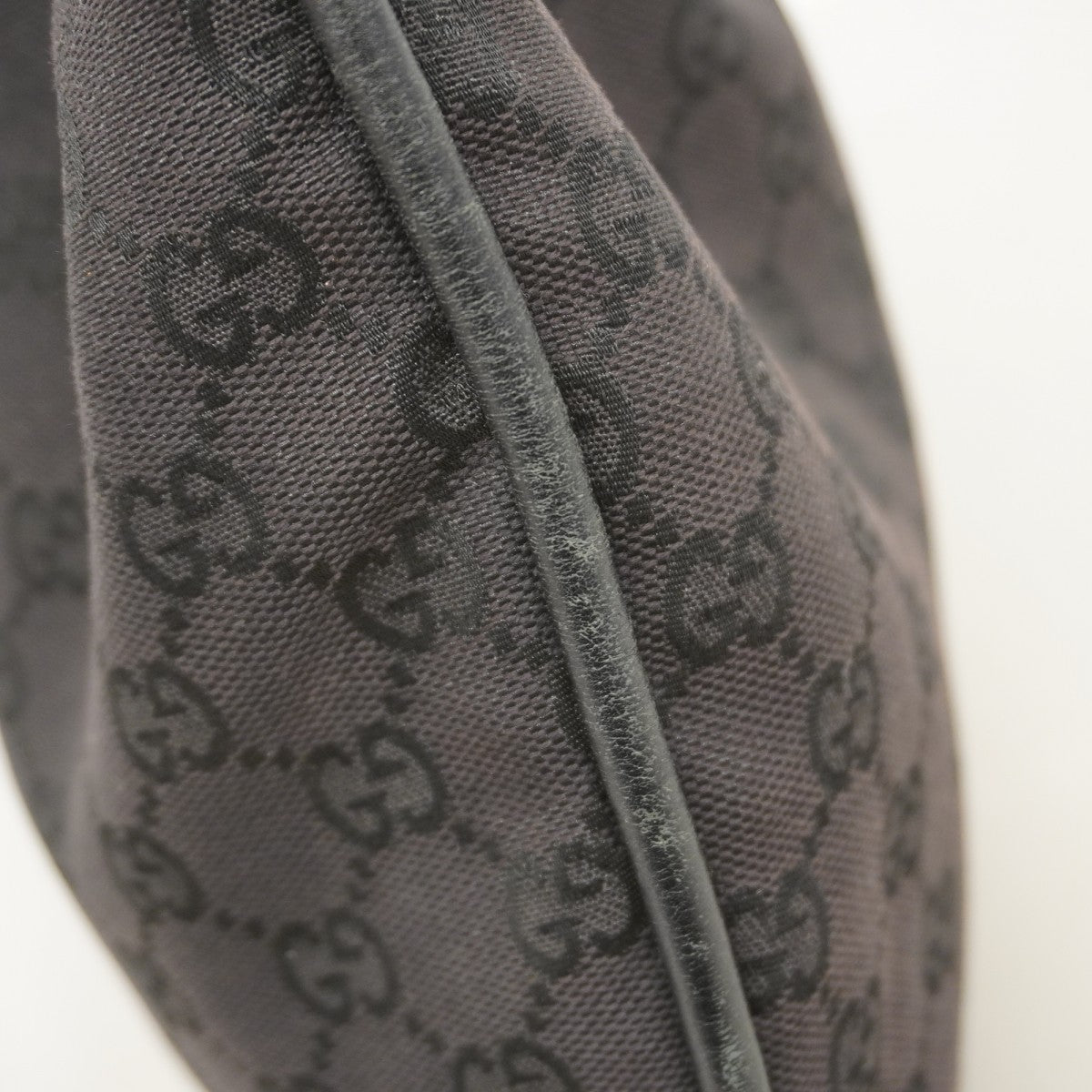 ★SALE【5he5722】グッチ ショルダーバッグ GGキャンバス バンブー 001 4033 キャンバス ブラック シルバー金具【中古】レディース