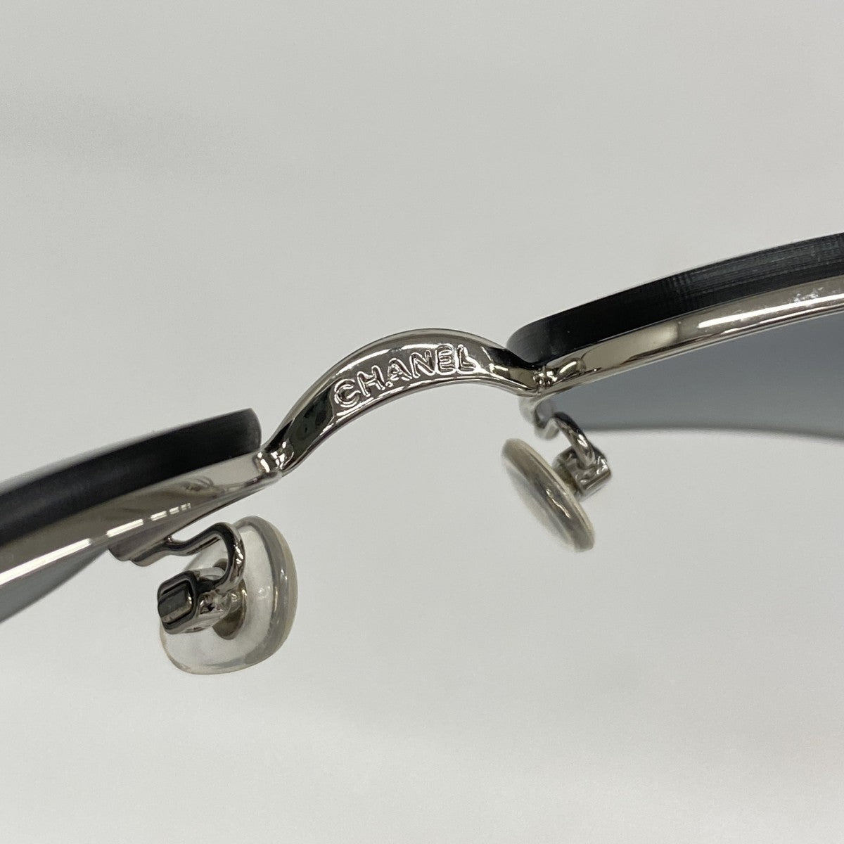 ★SALE【5he5737】シャネル サングラス 4117-B プラスチック ブラック オーロラ シルバー金具【中古】レディース