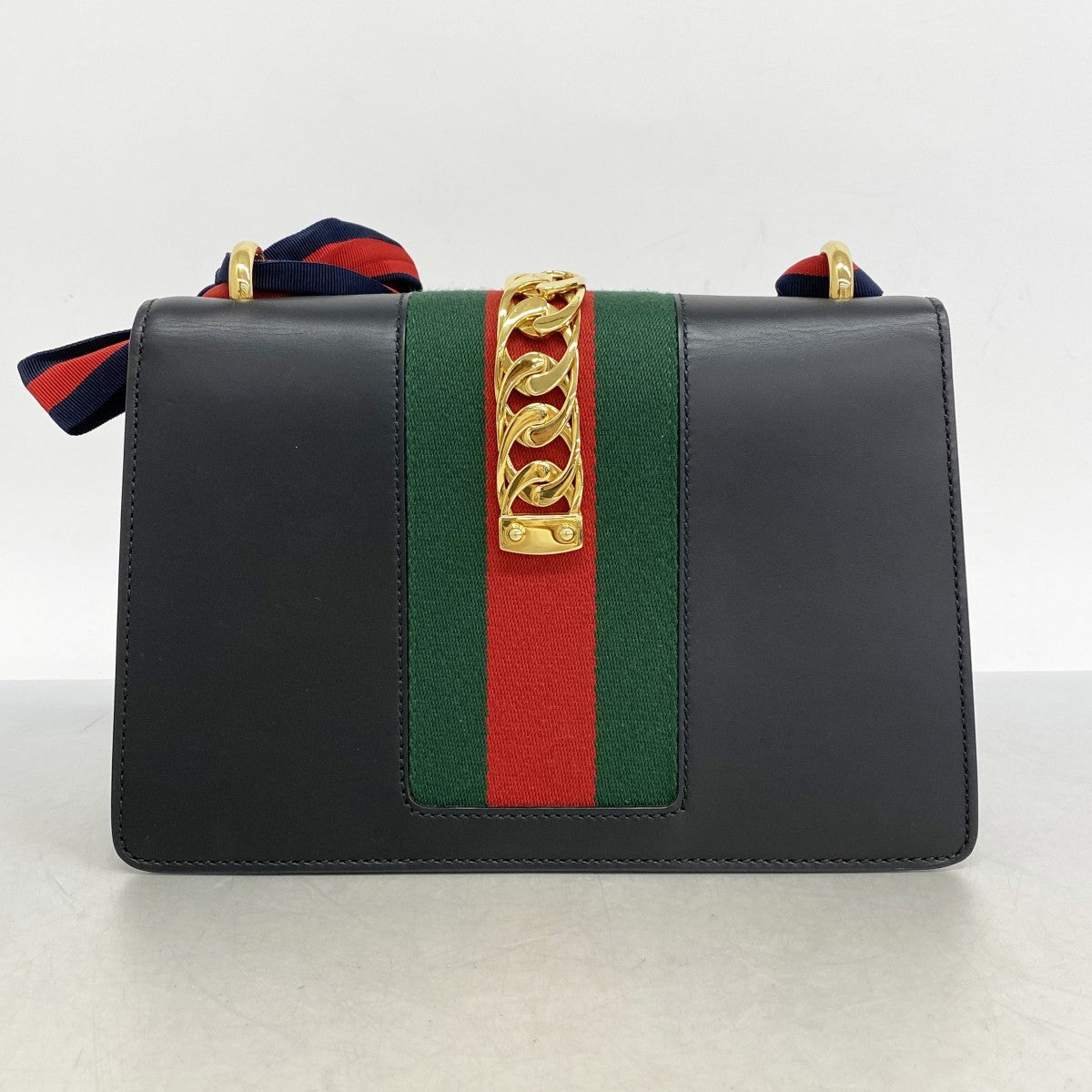 【5he5833】グッチ ショルダーバッグ シルヴィ 421882 レザー ブラック ゴールド金具【中古】レディース