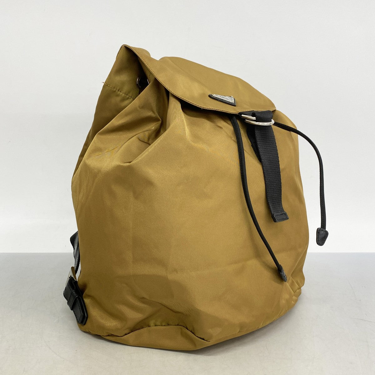 【5he5849】プラダ リュック・デイパック ナイロン ブラウン シルバー金具【中古】メンズ