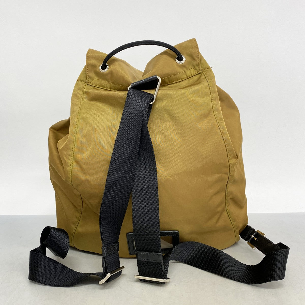 【5he5849】プラダ リュック・デイパック ナイロン ブラウン シルバー金具【中古】メンズ