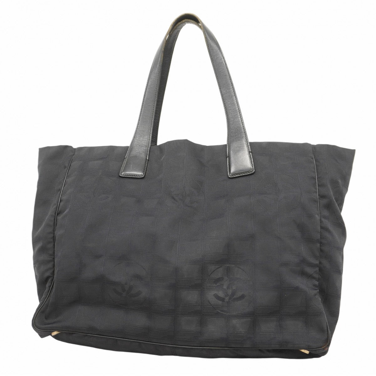 【5ia0375】シャネル トートバッグ ニュートラベル ナイロン ブラック シャンパンゴールド金具【中古】レディース