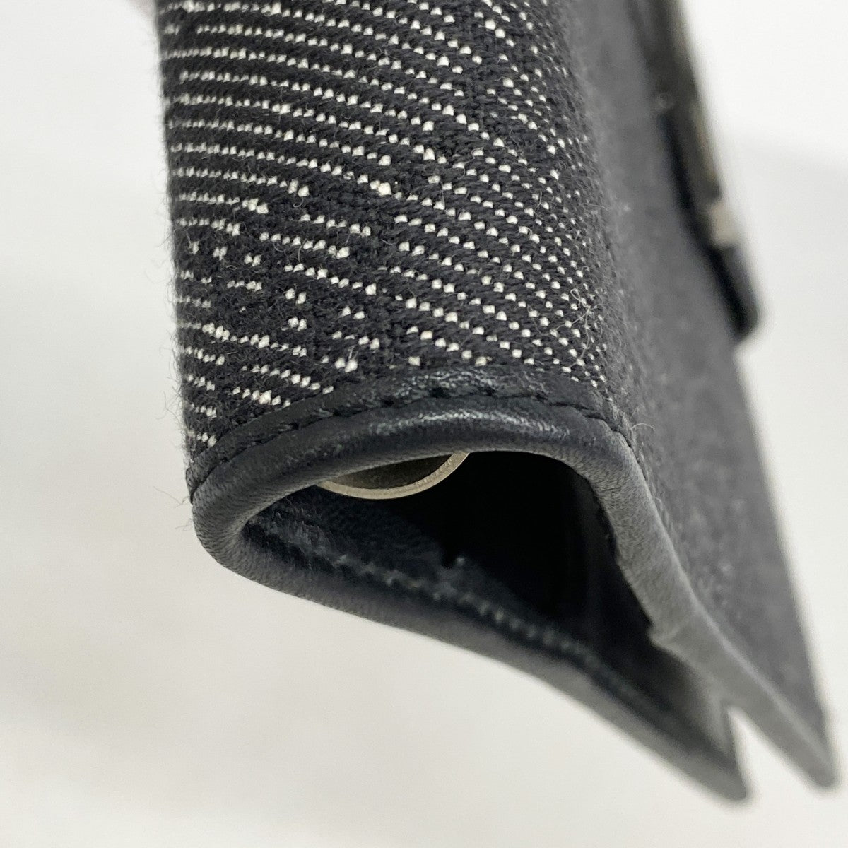 【5ia0746-h】グッチ 手帳カバー 74259 デニム ブラック シルバー金具【中古】レディース