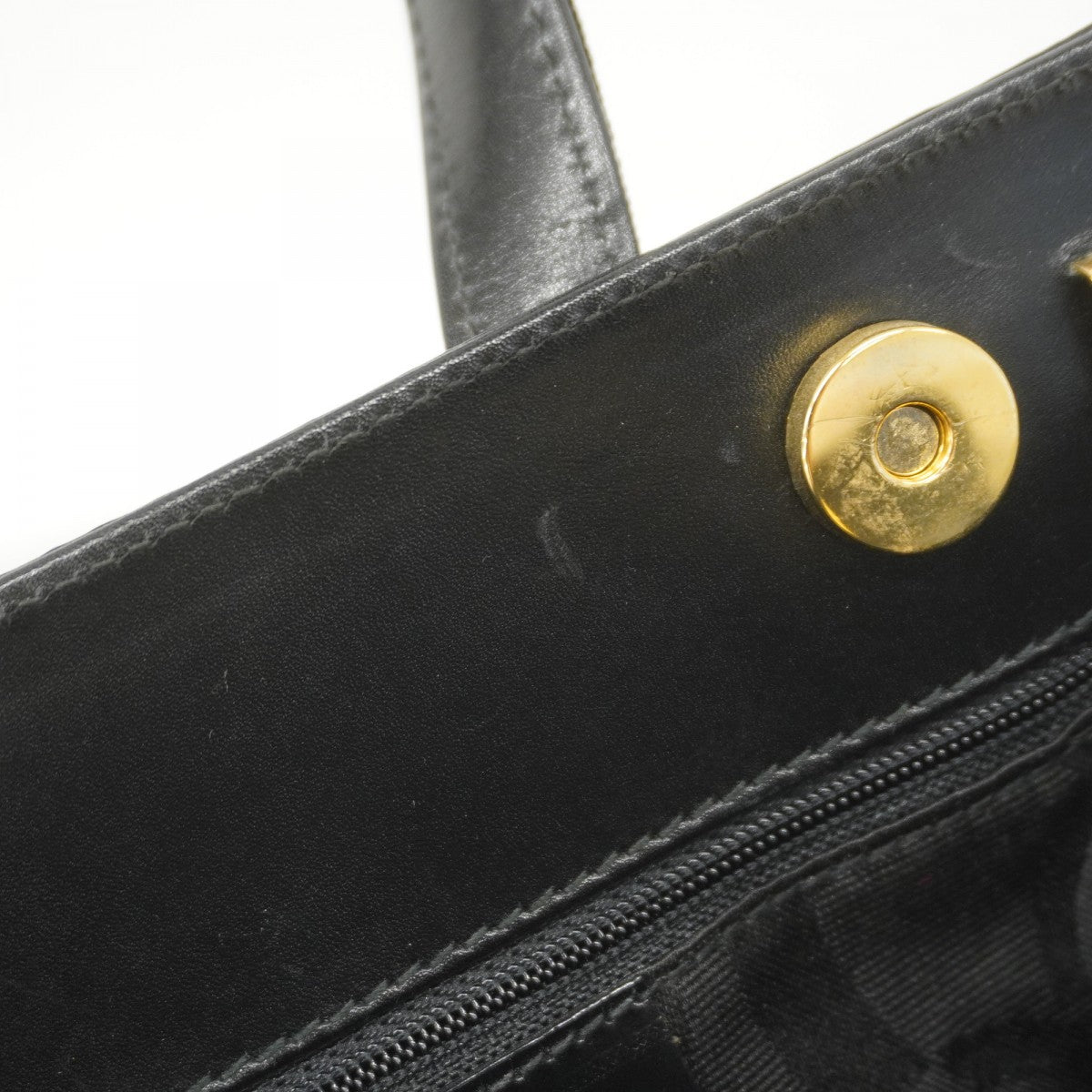 【5ib2214-h】サルヴァトーレフェラガモ ハンドバッグ ヴァラ レザー ブラック ゴールド金具【中古】レディース
