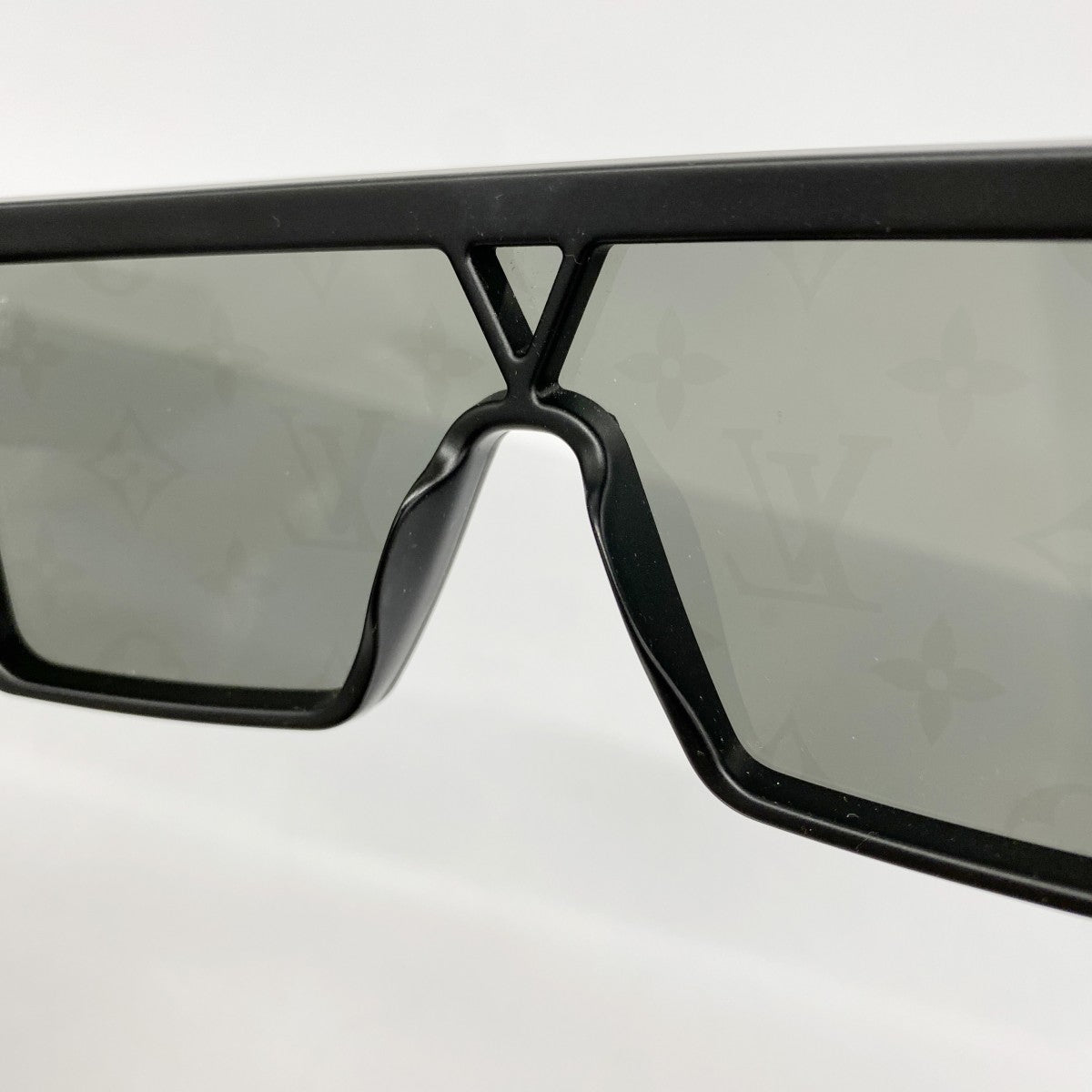 【5ib2356】ルイヴィトン サングラス サングラス LVワイメアL Z1583E ブラック【中古】メンズ