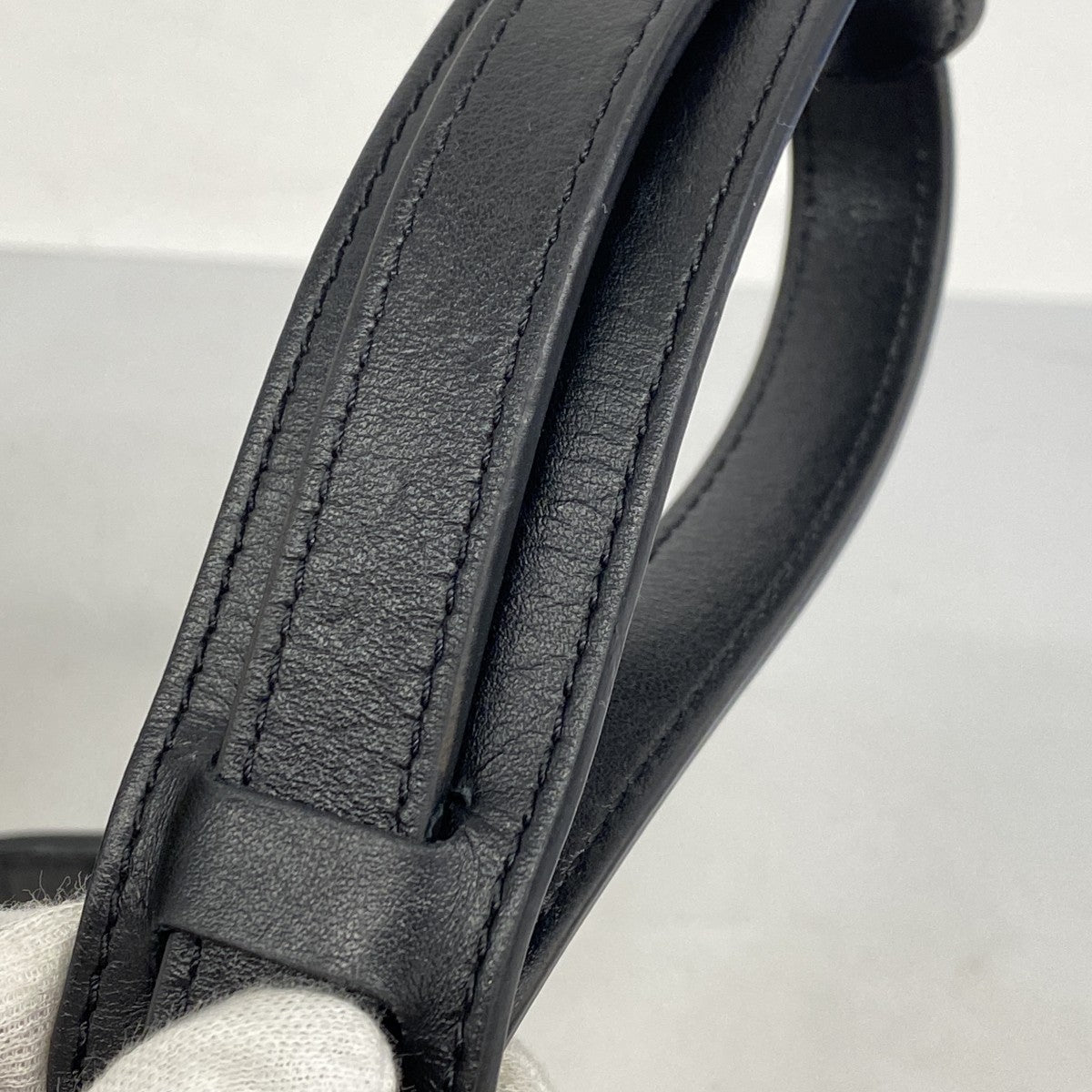 【5ib2363】ルイヴィトン ショルダーバッグ タイガ ソフトトランク M30341 ノワール/レインボー【中古】メンズ
