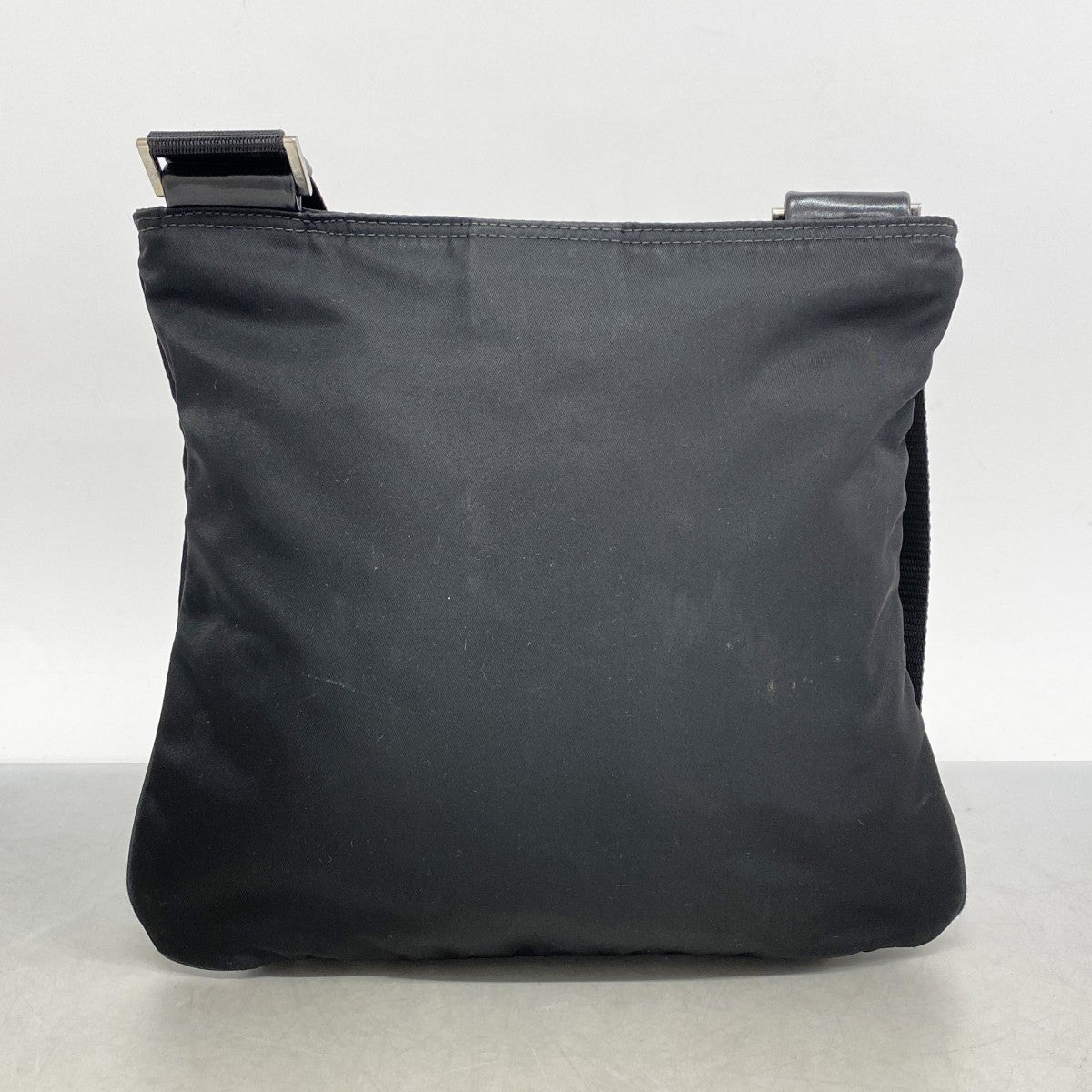 【5ic2813】プラダ ショルダーバッグ ナイロン ブラック シルバー金具【中古】レディース