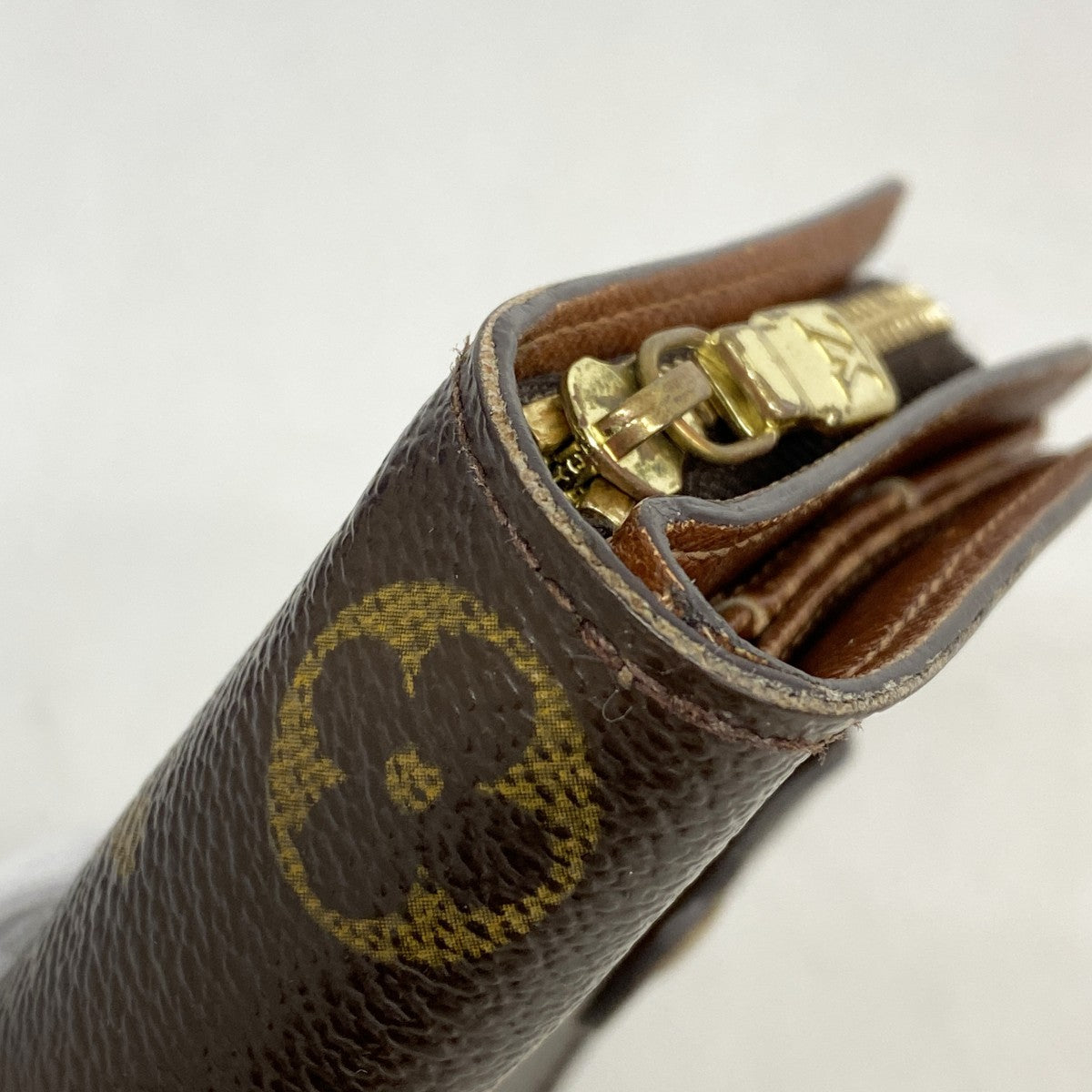 【5ic2820】ルイヴィトン 財布 モノグラム コンパクトジップ M61667 ブラウン【中古】メンズ レディース ユニセックス