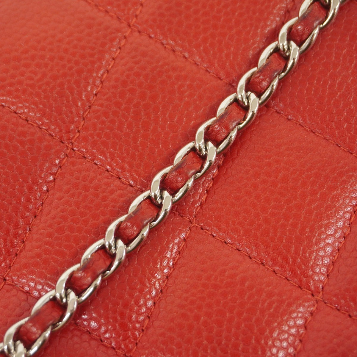 【5ic2857】シャネル ショルダーバッグ マトラッセ チェーンショルダー キャビアスキン レッド シルバー金具【中古】レディース