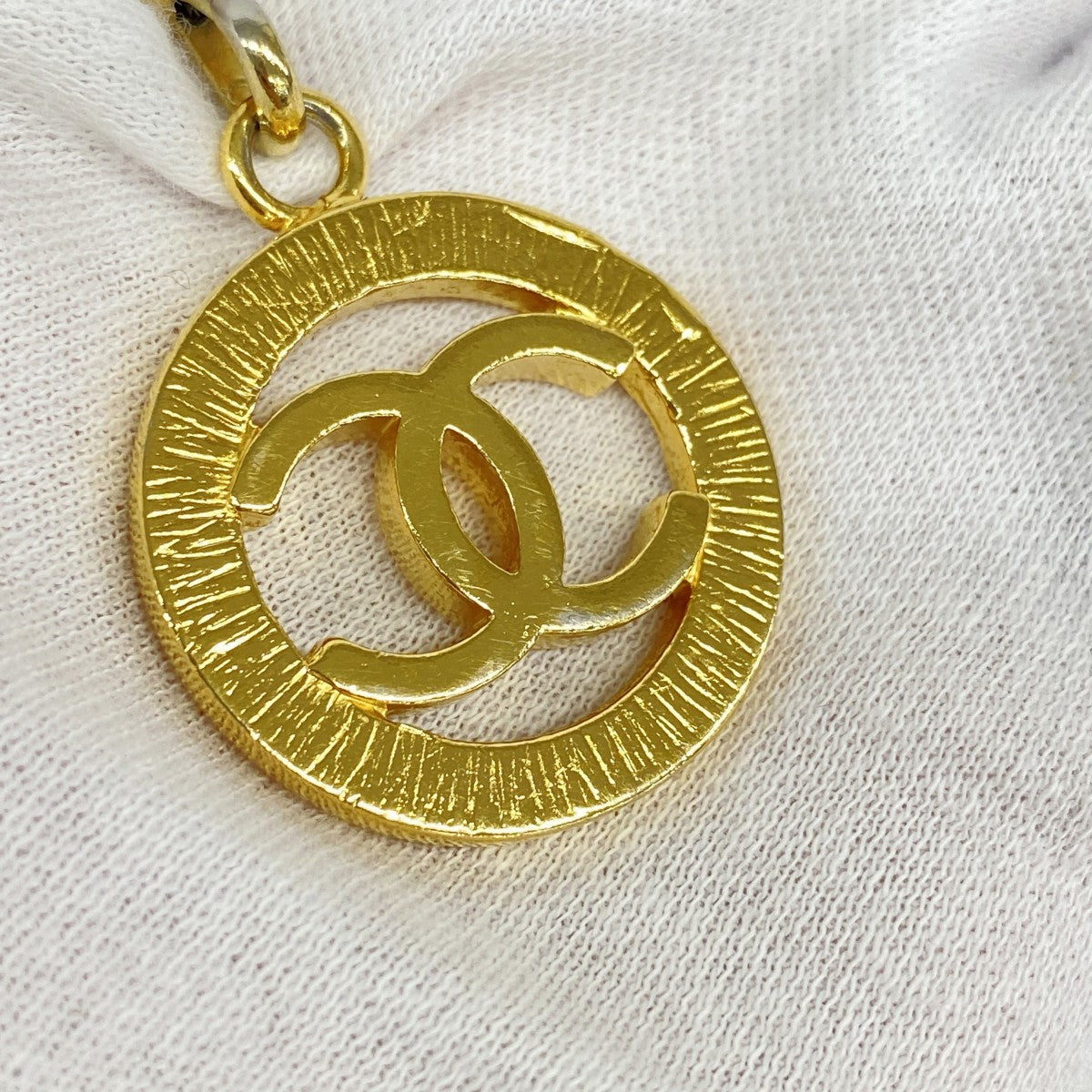 【5ic3063】シャネル ベルト チェーンベルト ゴールド ブラック ゴールド金具【中古】レディース