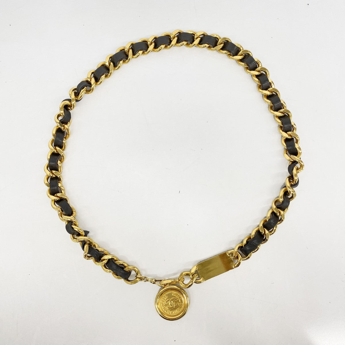 【5ic3064】シャネル ベルト チェーンベルト ゴールド ブラック ゴールド金具【中古】レディース