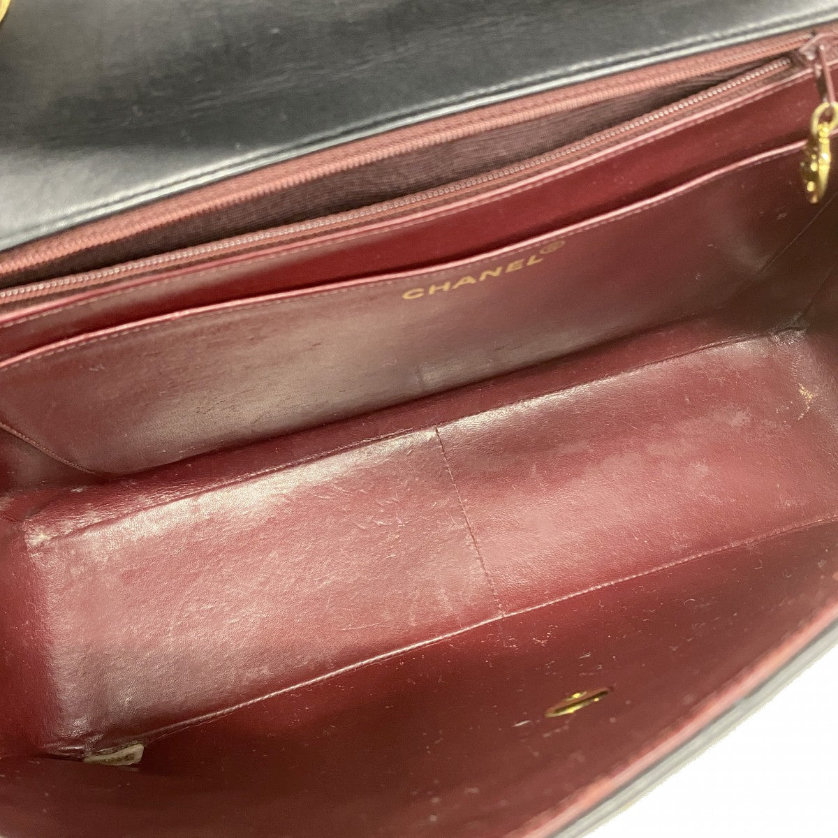 【5ic3705】シャネル ショルダーバッグ デカマトラッセ Wチェーン ラムスキン ブラック ゴールド金具【中古】レディース