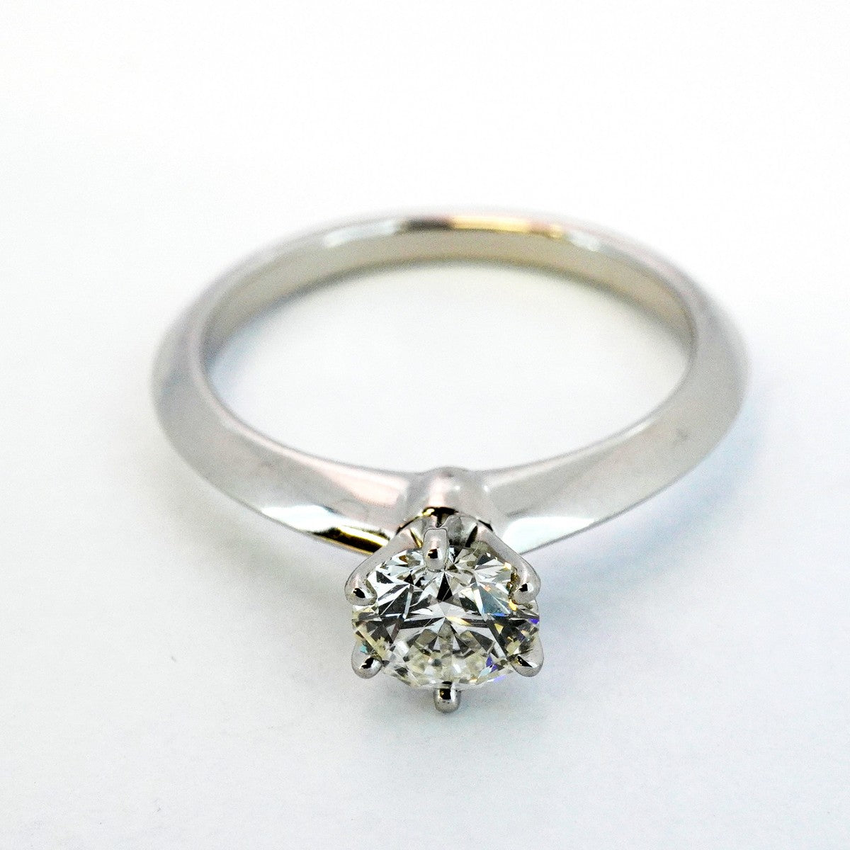 【5jgb0485】ティファニー リング ソリティア 1PD Pt950 プラチナ ダイヤモンド 0.65ct 11.5号【中古】レディース
