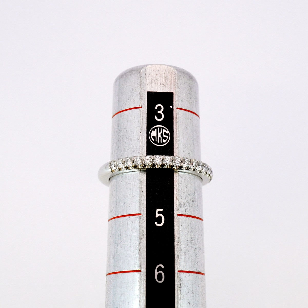 【5jmb0451】ティファニー リング ノヴォ ハーフエタニティ Pt950 プラチナ ダイヤモンド 4号【中古】レディース