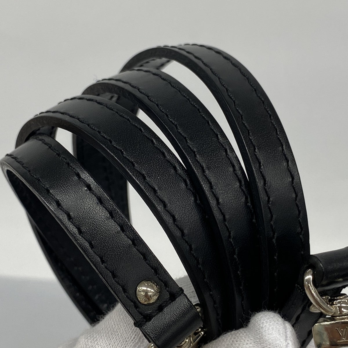 【5mc2505】ルイヴィトン ハンドバッグ エピ アルマBB M24645 ノワール 2wayバッグ【中古】レディース