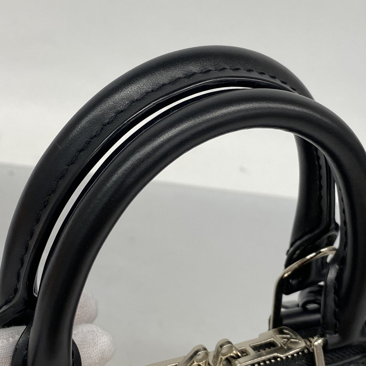 【5mc2505】ルイヴィトン ハンドバッグ エピ アルマBB M24645 ノワール 2wayバッグ【中古】レディース