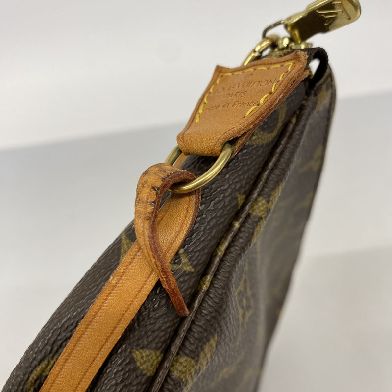 【5me5675】ルイヴィトン ポーチ モノグラム ポシェットアクセソワール M51980 ブラウン【中古】レディース