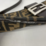 【5me5680】フェンディ ショルダーバッグ ズッカ ナイロンキャンバス ブラウン シルバー金具【中古】レディース