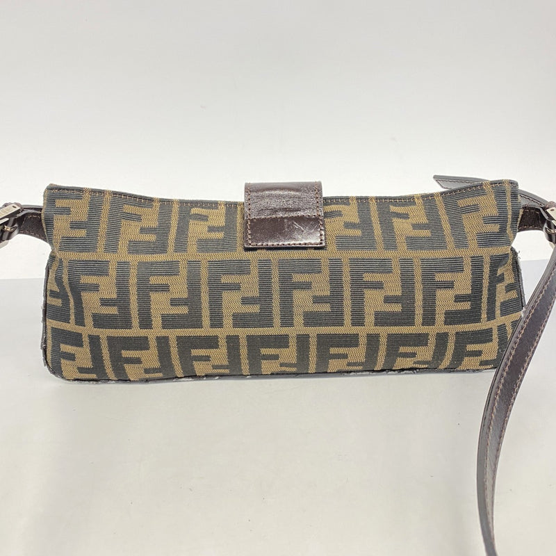 【5me5680】フェンディ ショルダーバッグ ズッカ ナイロンキャンバス ブラウン シルバー金具【中古】レディース