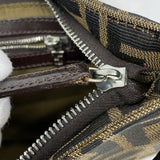 【5me5680】フェンディ ショルダーバッグ ズッカ ナイロンキャンバス ブラウン シルバー金具【中古】レディース