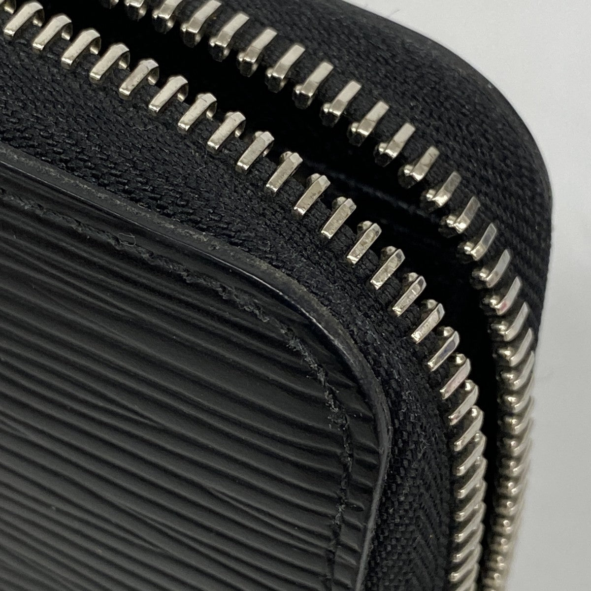 【5me5745】ルイヴィトン 長財布 エピ ジッピーウォレット M60072 ノワール【中古】メンズ レディース ユニセックス