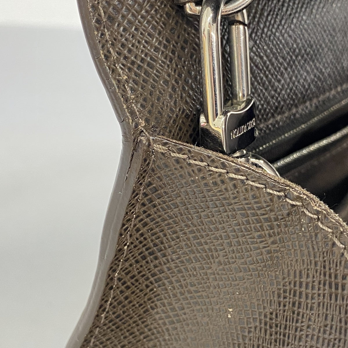 【5me5749】ルイヴィトン クラッチバッグ タイガ ベライア M32598 グリズリ【中古】メンズ