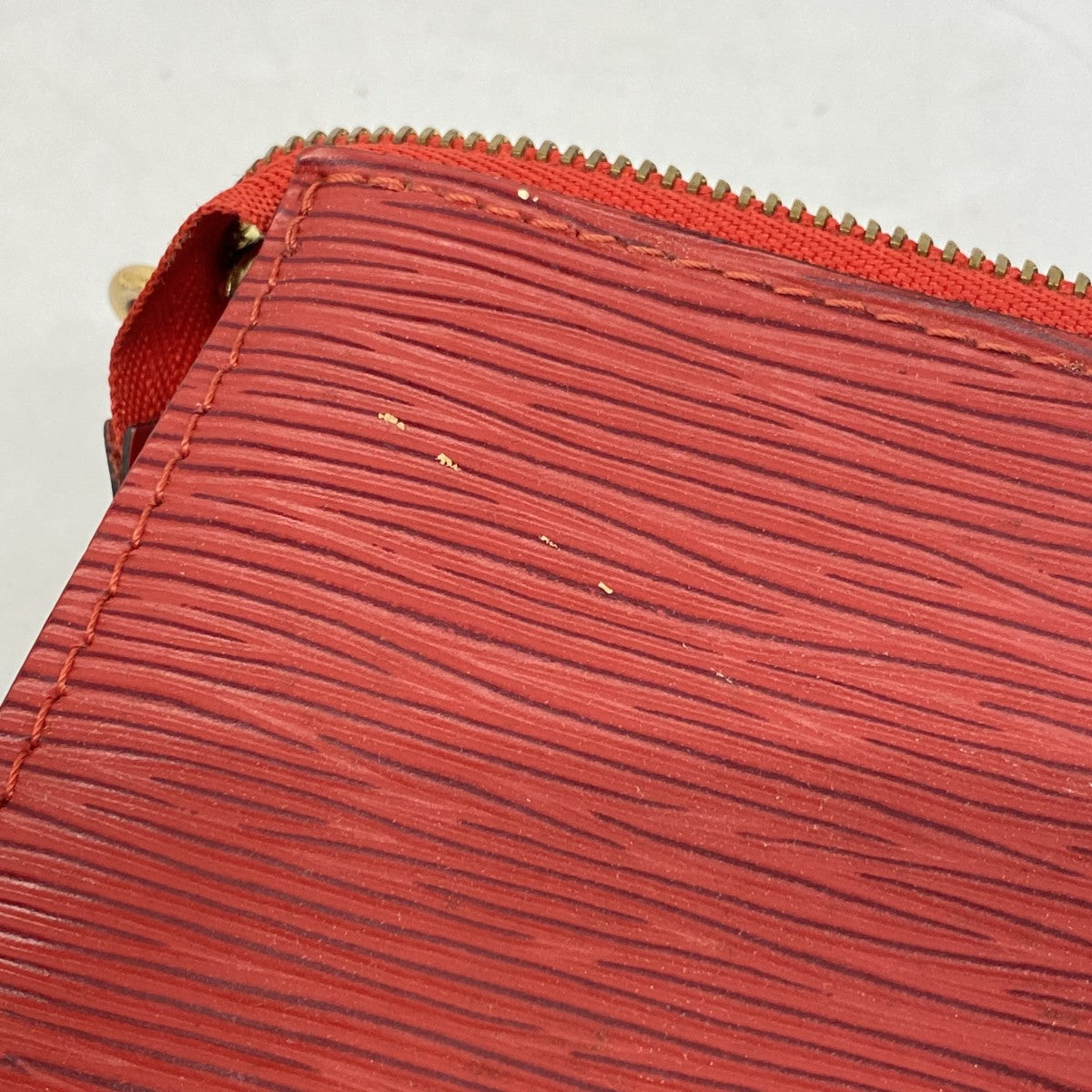 【5me5750】ルイヴィトン ポーチ エピ ポシェットアクセソワール M52947 カスティリアンレッド【中古】レディース