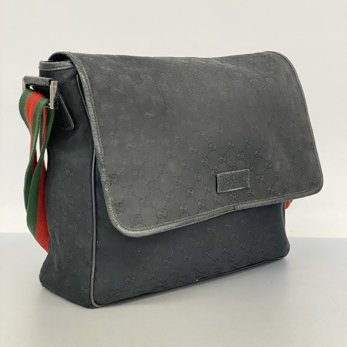 【5me5751】グッチ ショルダーバッグ GGキャンバス/シェリーライン 233052 キャンバス ブラック シルバー金具【中古】レディース