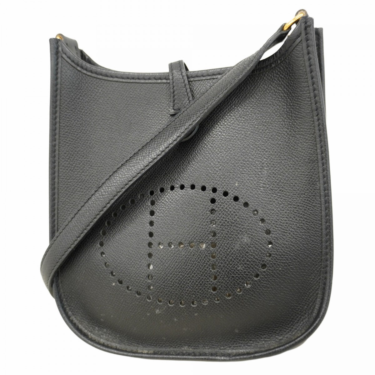 プラダ1足　エルメス2足　まとめ買い 差がつくサンダル】エルメス、プラダ 夏だけじゃなく秋に履いても