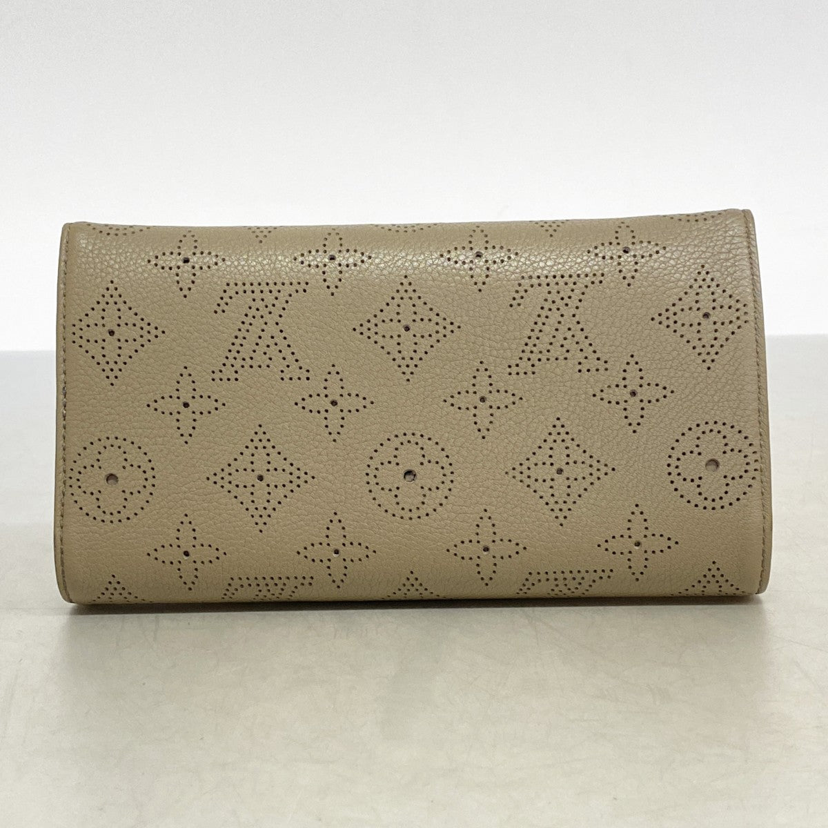 【6ae5645】ルイヴィトン 三つ折り長財布 マヒナ ポルトフォイユアメリア M93761 ト―プ【中古】レディース