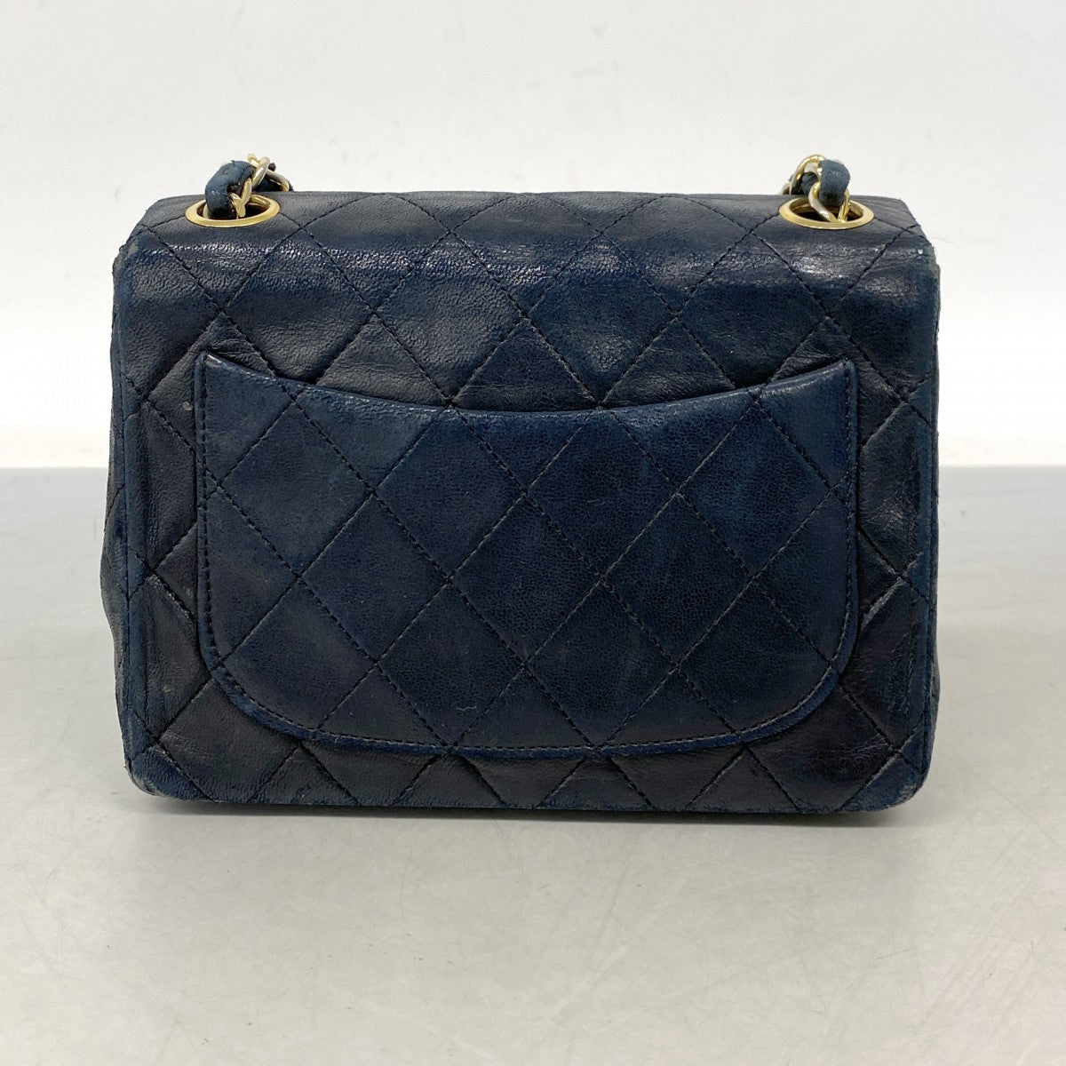 【6cb1797】シャネル ショルダーバッグ ミニマトラッセ チェーンショルダー ラムスキン ブラック ゴールド金具【中古】レディース