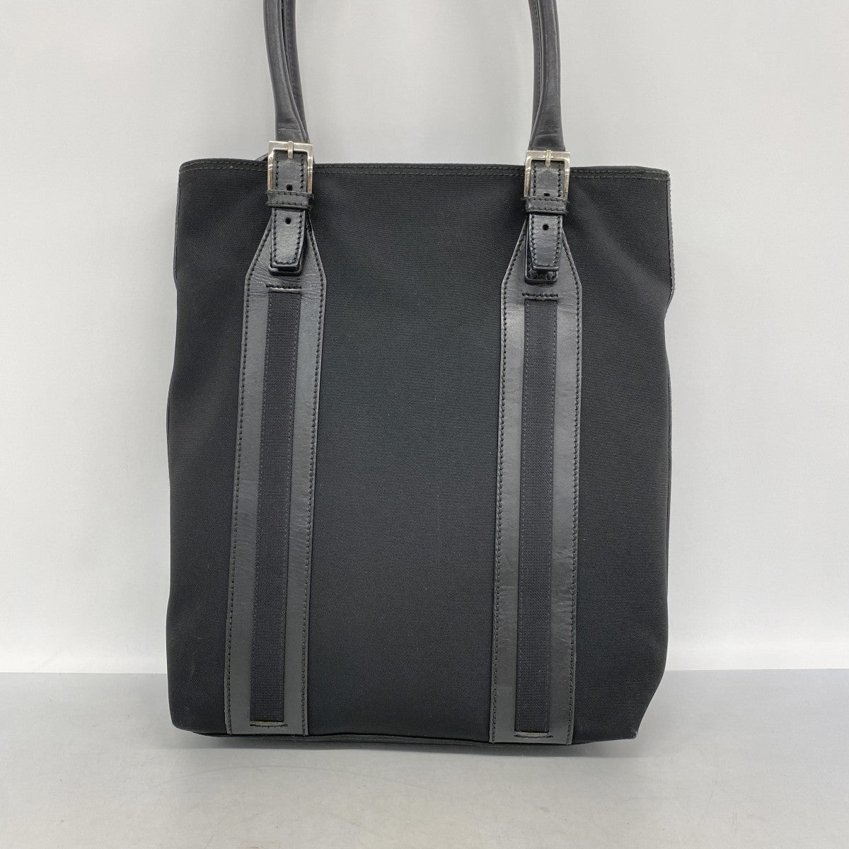 【6ee6023-k】グッチ トートバッグ 019 0451 ナイロン ブラック シルバー金具【中古】レディース