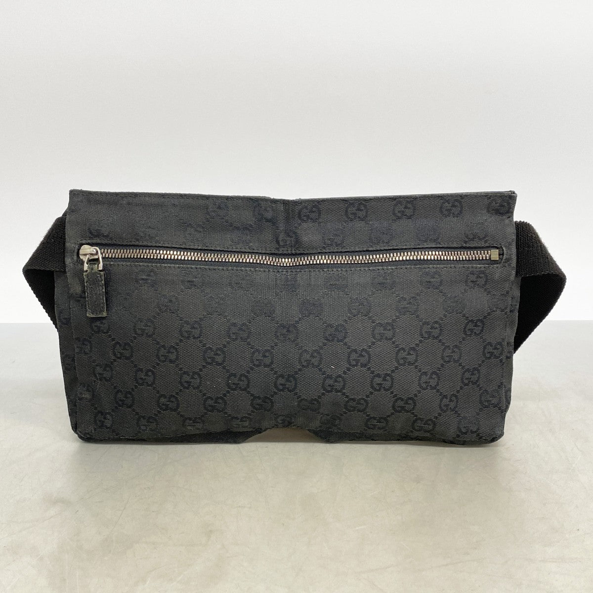 【6fa0629-k】グッチ ウエストバッグ GGキャンバス 28566 キャンバス ブラック シルバー金具【中古】レディース