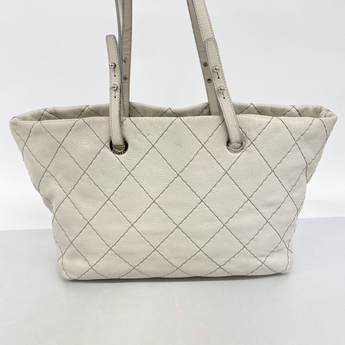【6fa1024-k】シャネル トートバッグ オンザローズ レザー グレー シルバー金具【中古】レディース