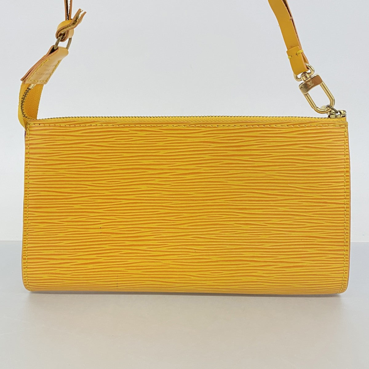 【6fb2595】ルイヴィトン ポーチ エピ ポシェットアクセソワール M52959 ジョーヌ【中古】レディース