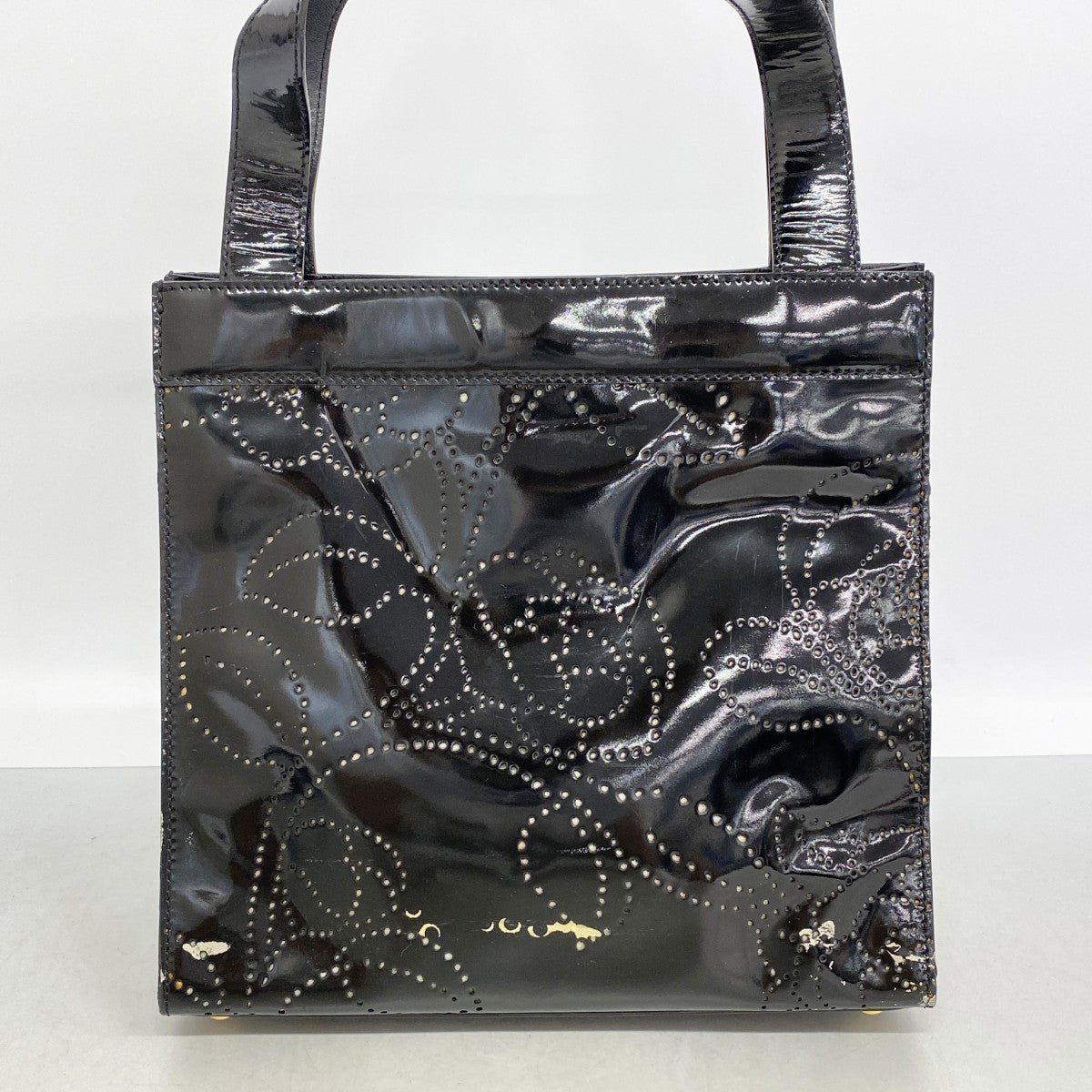 【6fb2664】シャネル ハンドバッグ カメリア パテントレザー ブラック ゴールド金具【中古】レディース
