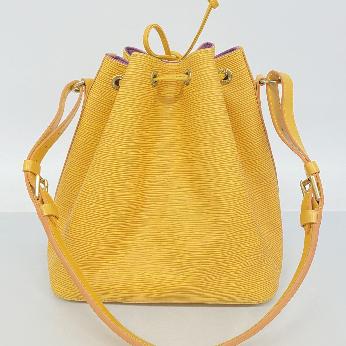 【6fb2838-k】ルイヴィトン ショルダーバッグ エピ プチノエ M44109 ジョーヌ【中古】レディース