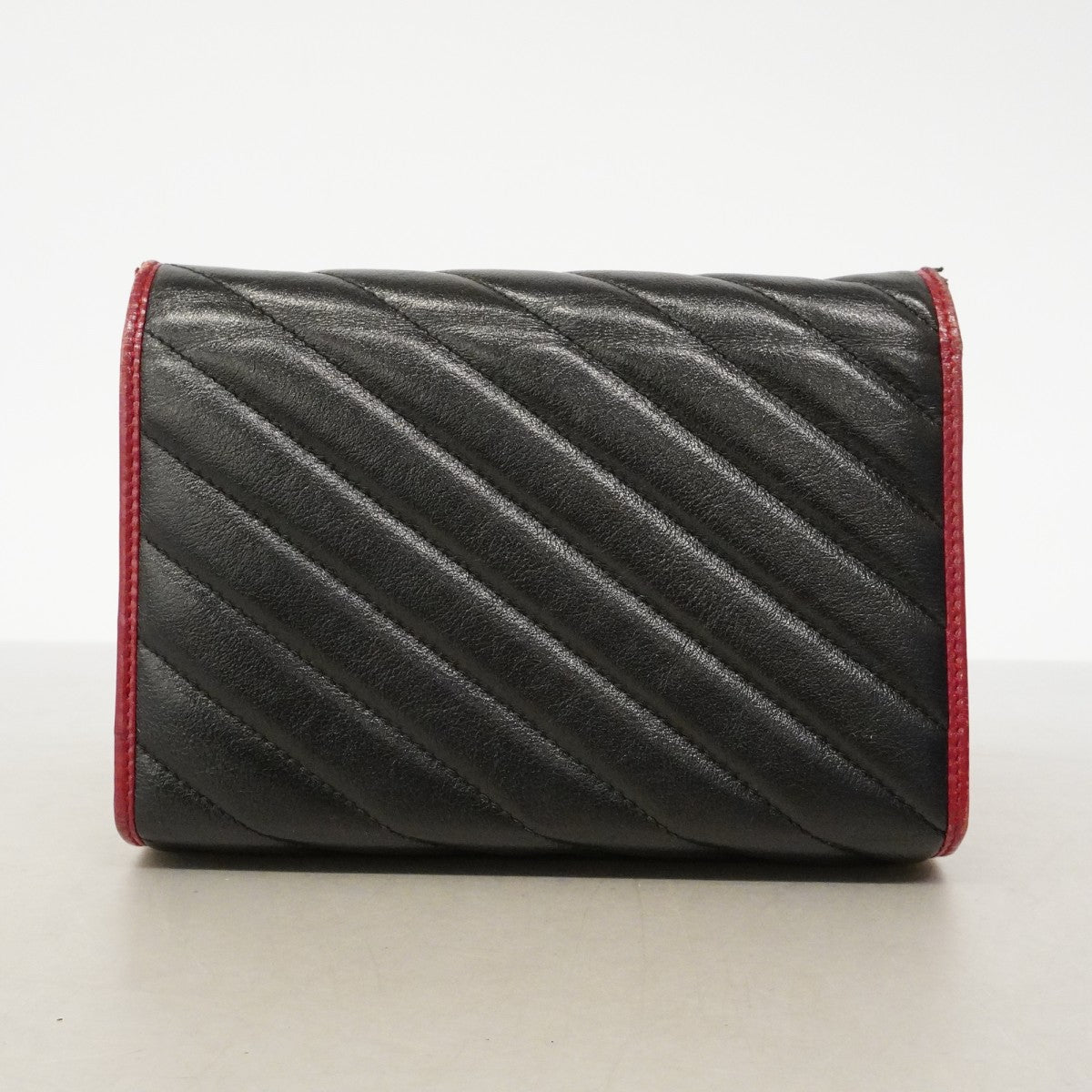 【6fd5114-k】グッチ ショルダーウォレット GGマーモント 573807 レザー ブラック ゴールド金具【中古】レディース
