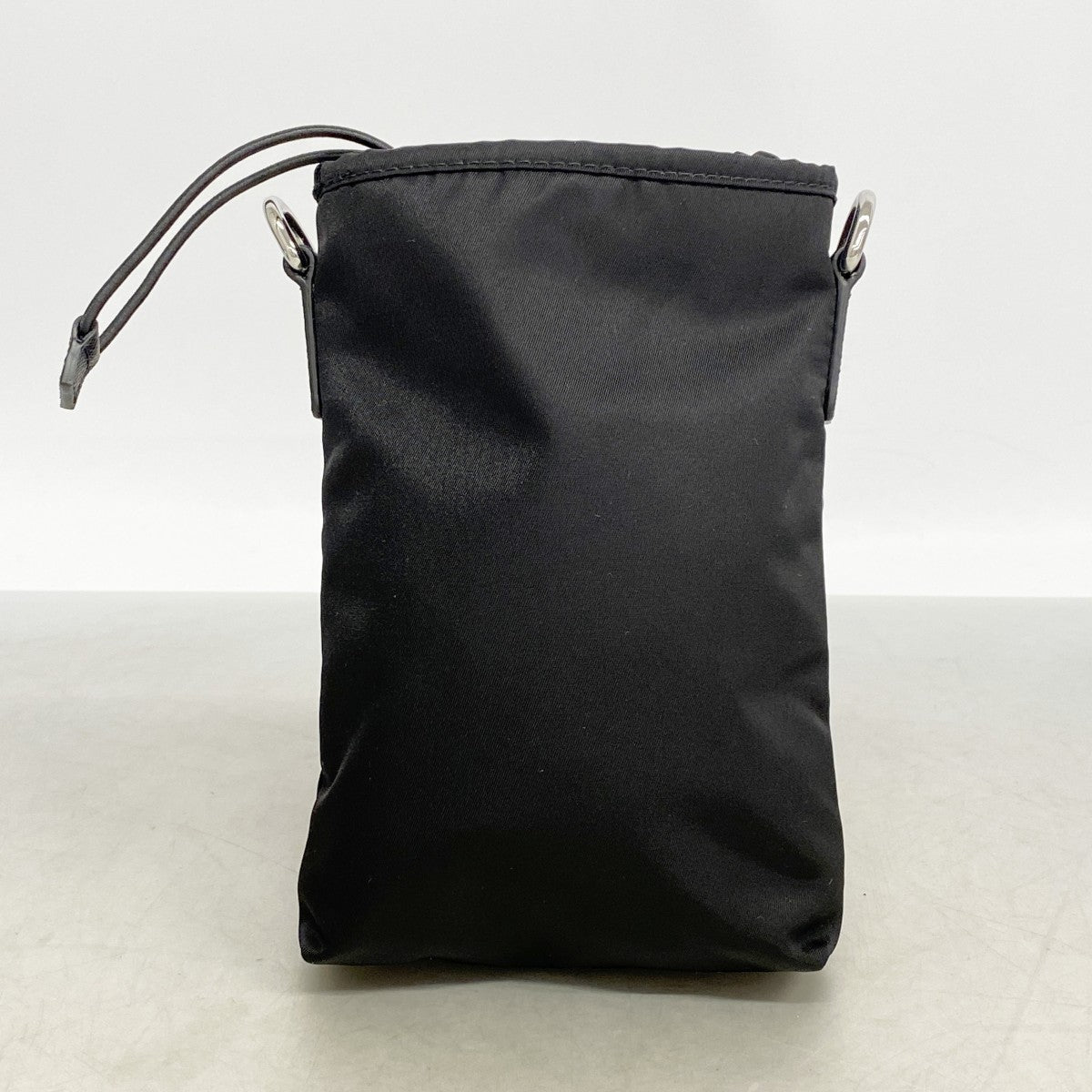 【6fd5516-k】プラダ ショルダーバッグ テスート ナイロン ブラック シルバー金具【中古】レディース