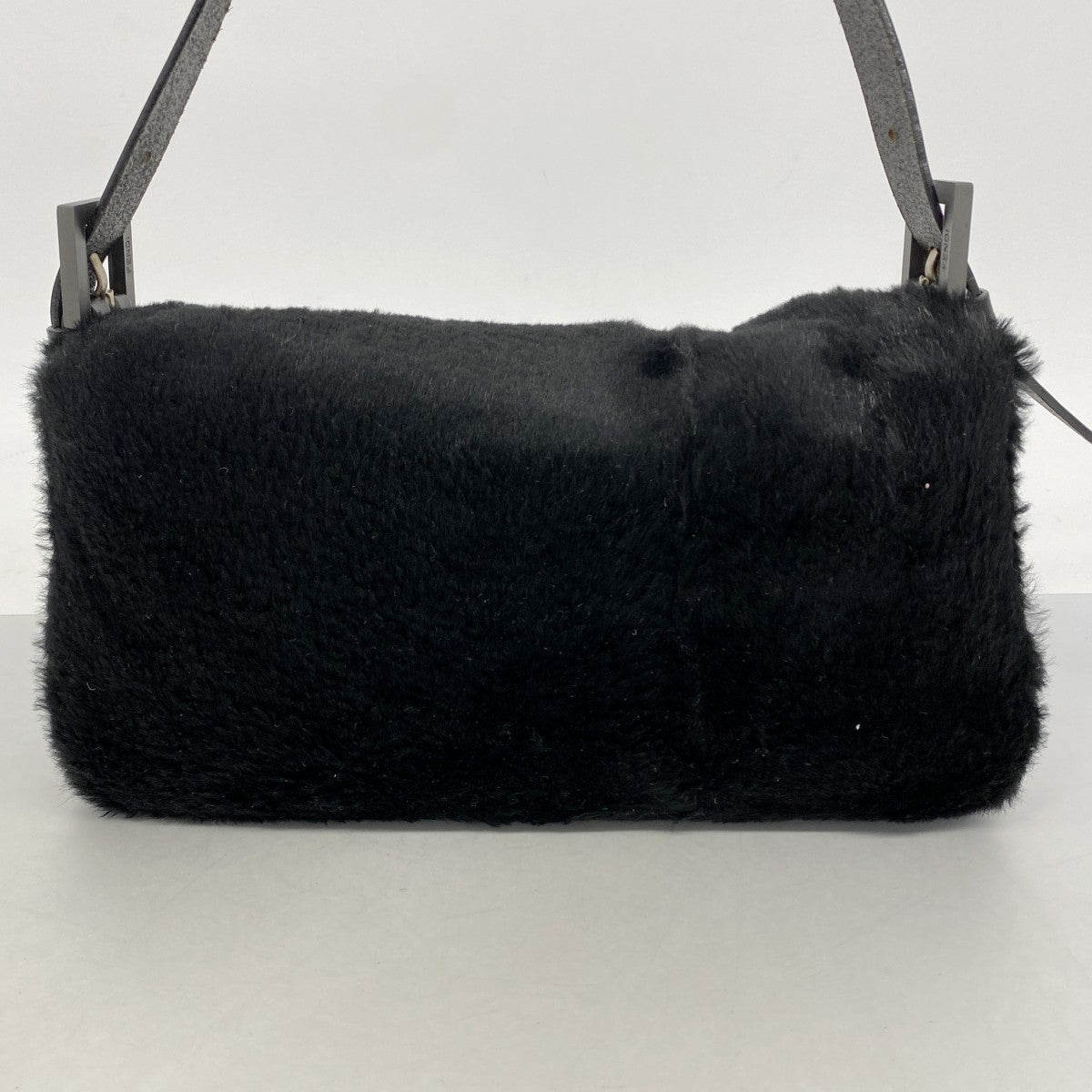 【6fd5567】フェンディ ハンドバッグ マンマバケット ファー ブラック シルバー金具【中古】レディース