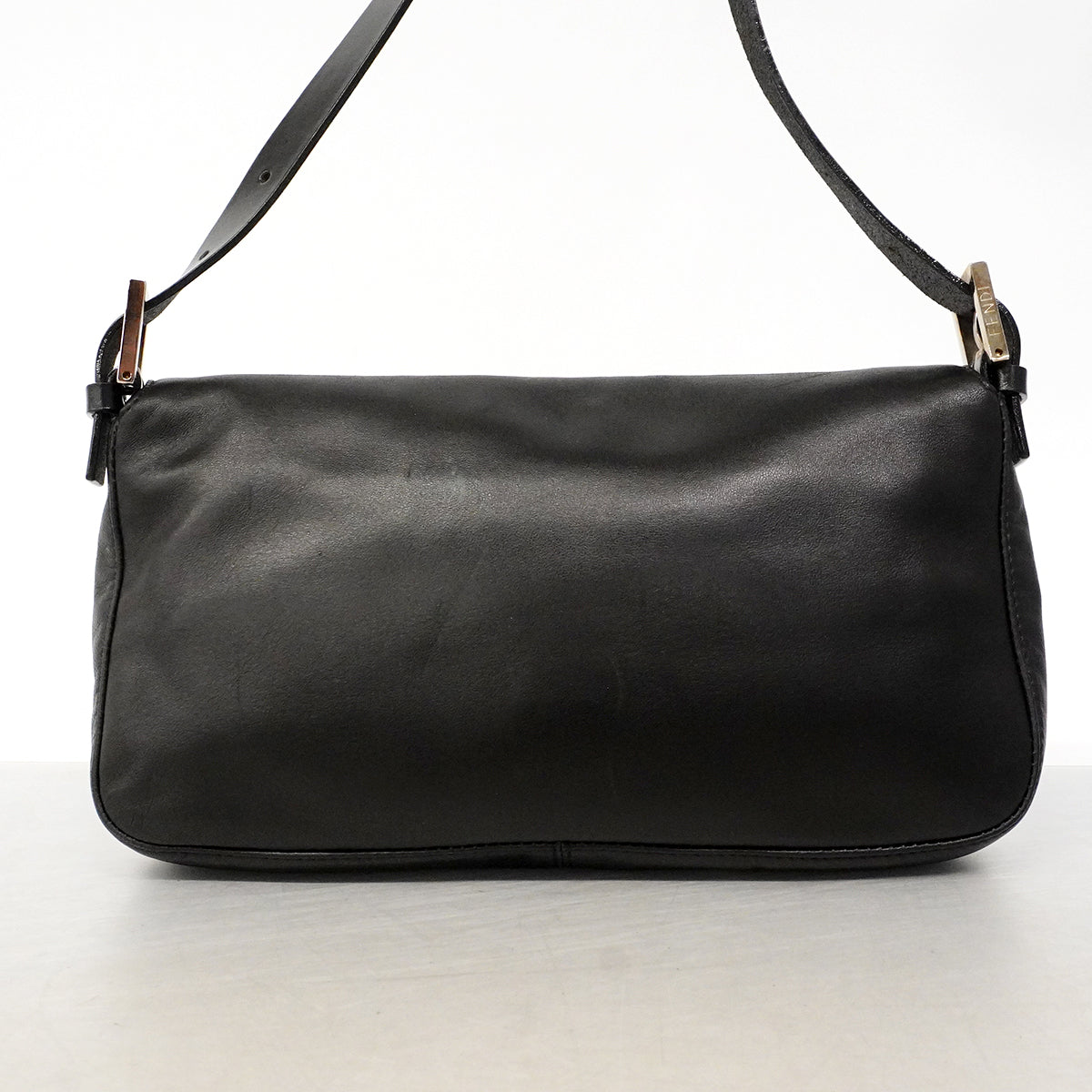 【6gc3350】フェンディ ハンドバッグ マンマバケット レザー ブラック シルバー金具【中古】レディース