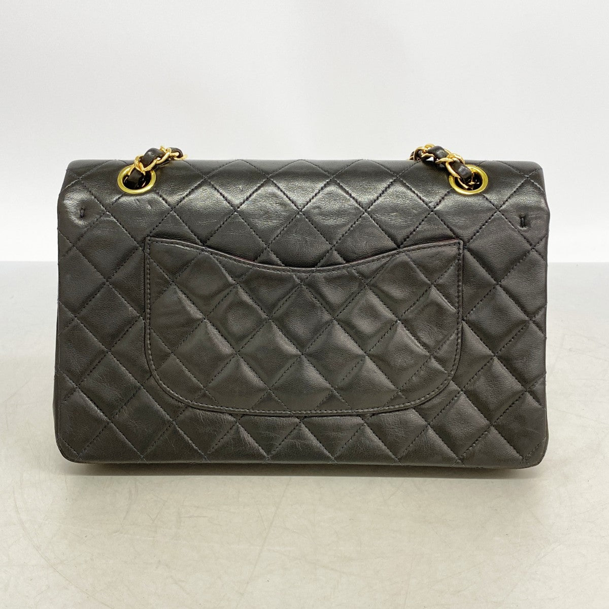 【6gc3356】シャネル ショルダーバッグ マトラッセ Wフラップ Wチェーン ラムスキン ブラック ゴールド金具【中古】レディース