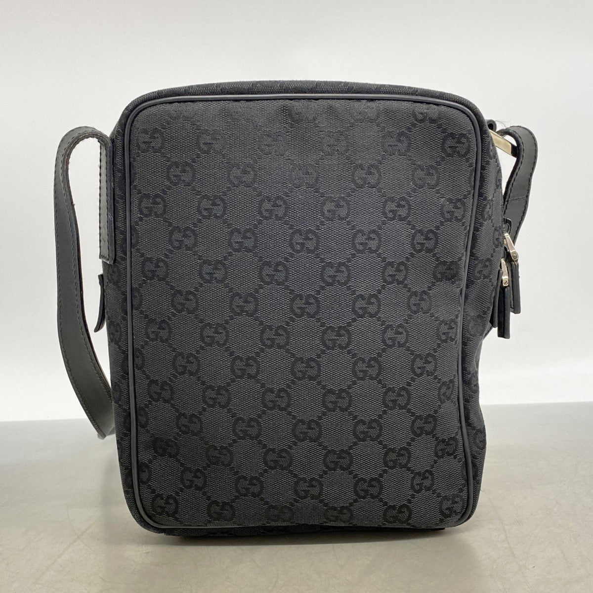 【6gc3714-k】グッチ ショルダーバッグ GGキャンバス 03136 キャンバス ブラック シルバー金具【中古】レディース