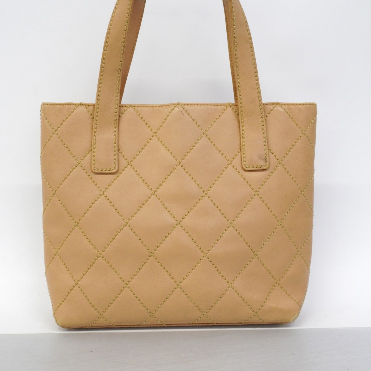 【6gd3835】シャネル トートバッグ ワイルドステッチ ラムスキン ベージュ ゴールド金具【中古】レディース