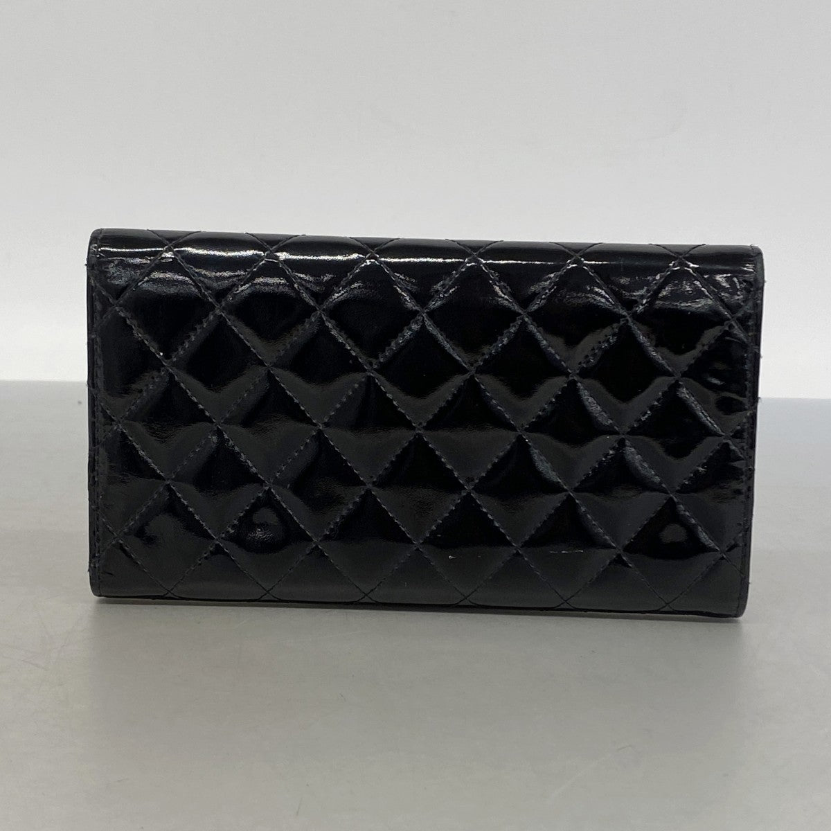 【6gd4033】シャネル 三つ折り長財布 ブリリアント パテントレザー ブラック シルバー金具【中古】レディース
