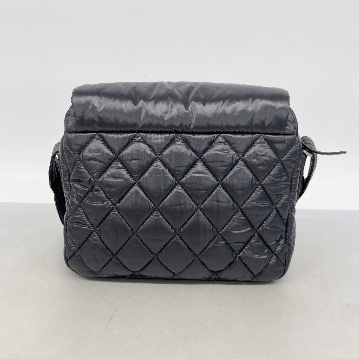 【6gd4368-k】シャネル ショルダーバッグ コココクーン ナイロン ブラック シルバー金具【中古】レディース