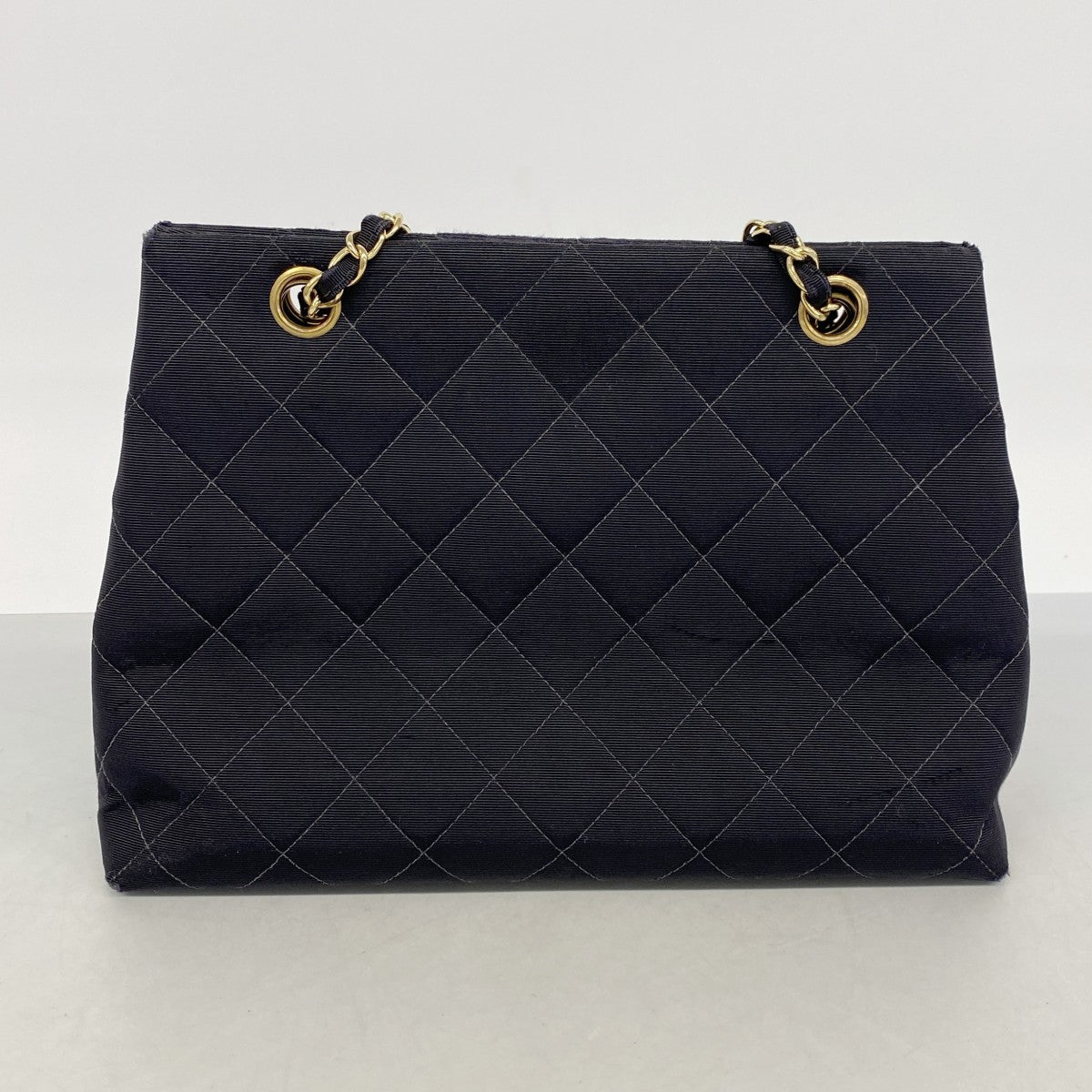【6gd4384-k】シャネル ショルダーバッグ マトラッセ チェーンショルダー コットン ブラック ゴールド金具【中古】レディース