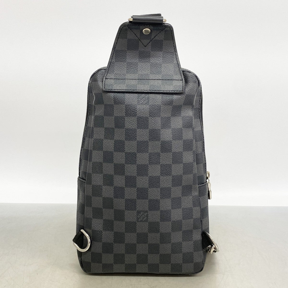 【6gd4638-k】ルイヴィトン ボディバッグ ダミエ・グラフィット アヴェニュースリングバッグ N41719 ブラック【中古】メンズ