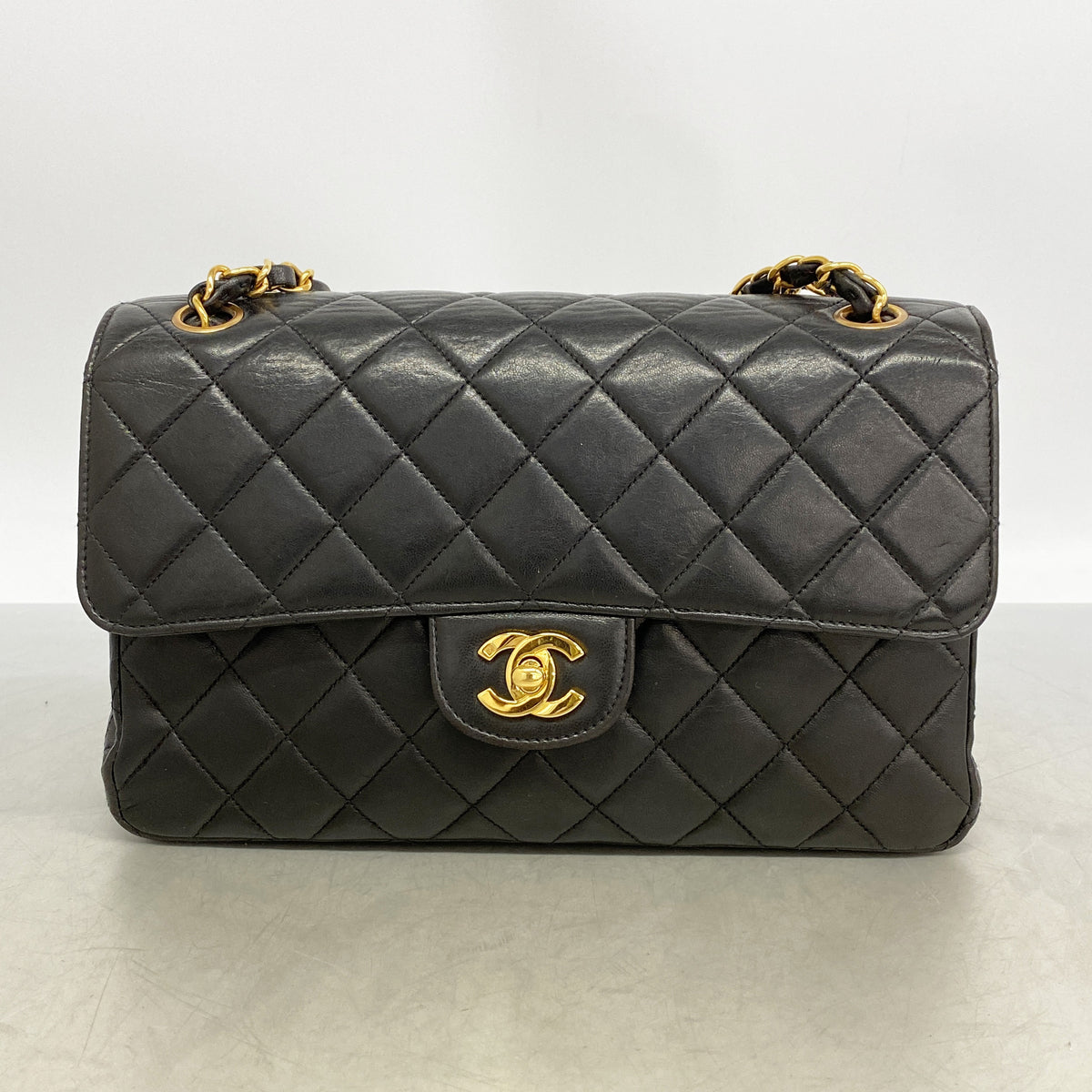 【6ge6587】シャネル ショルダーバッグ マトラッセ Wチェーン ダブルフェイス ラムスキン ブラック ゴールド金具【中古】レディース