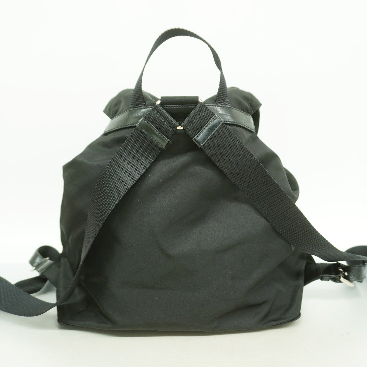 【6hb0379-k】プラダ リュック・デイパック ナイロン ブラック シルバー金具【中古】メンズ レディース ユニセックス